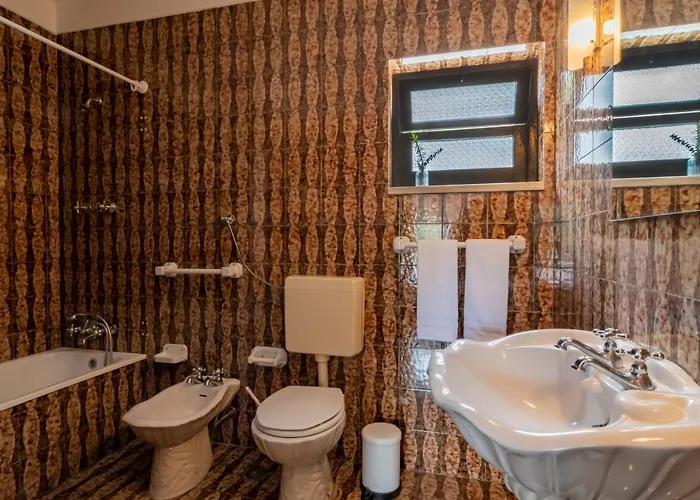 Vivenda Santiago * ססימברה